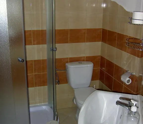 Pivnicka Pod Cachtickym Hradom Чахтице